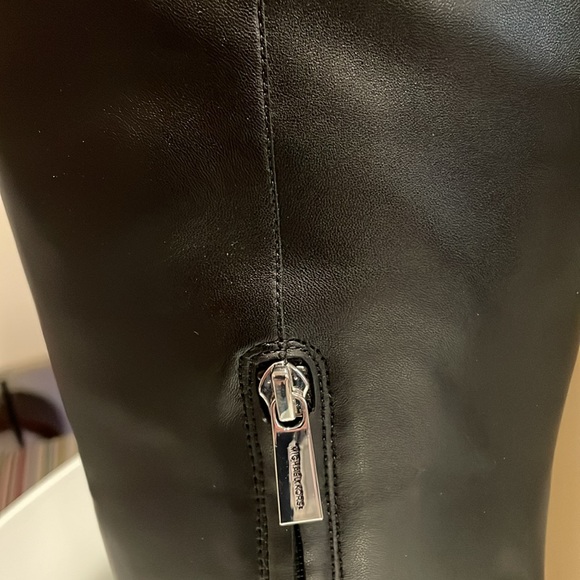 New Michael Michael Kors Rue Stiletto Black Leather Size 6.5 - Picture 3 of 9